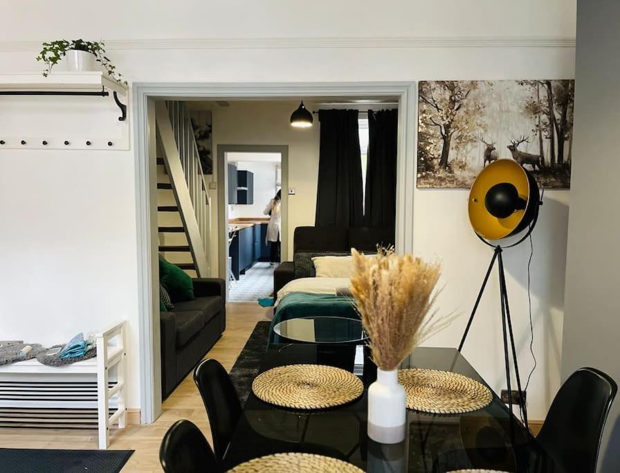 Apartment Cityscape-cosy House By Anfield Liverpool